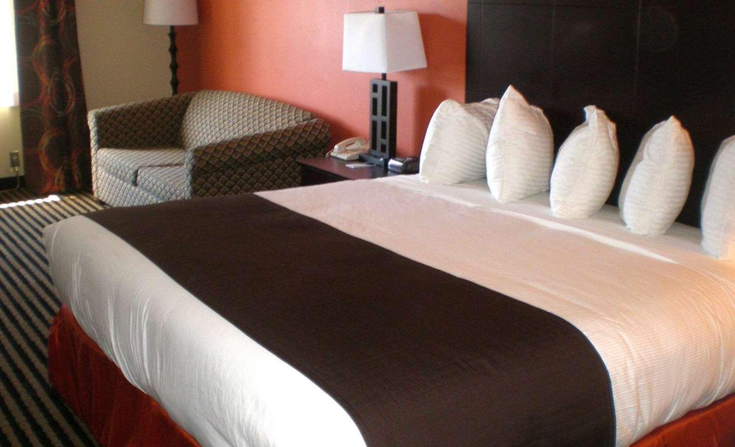 Hotel Americinn By Wyndham Pella