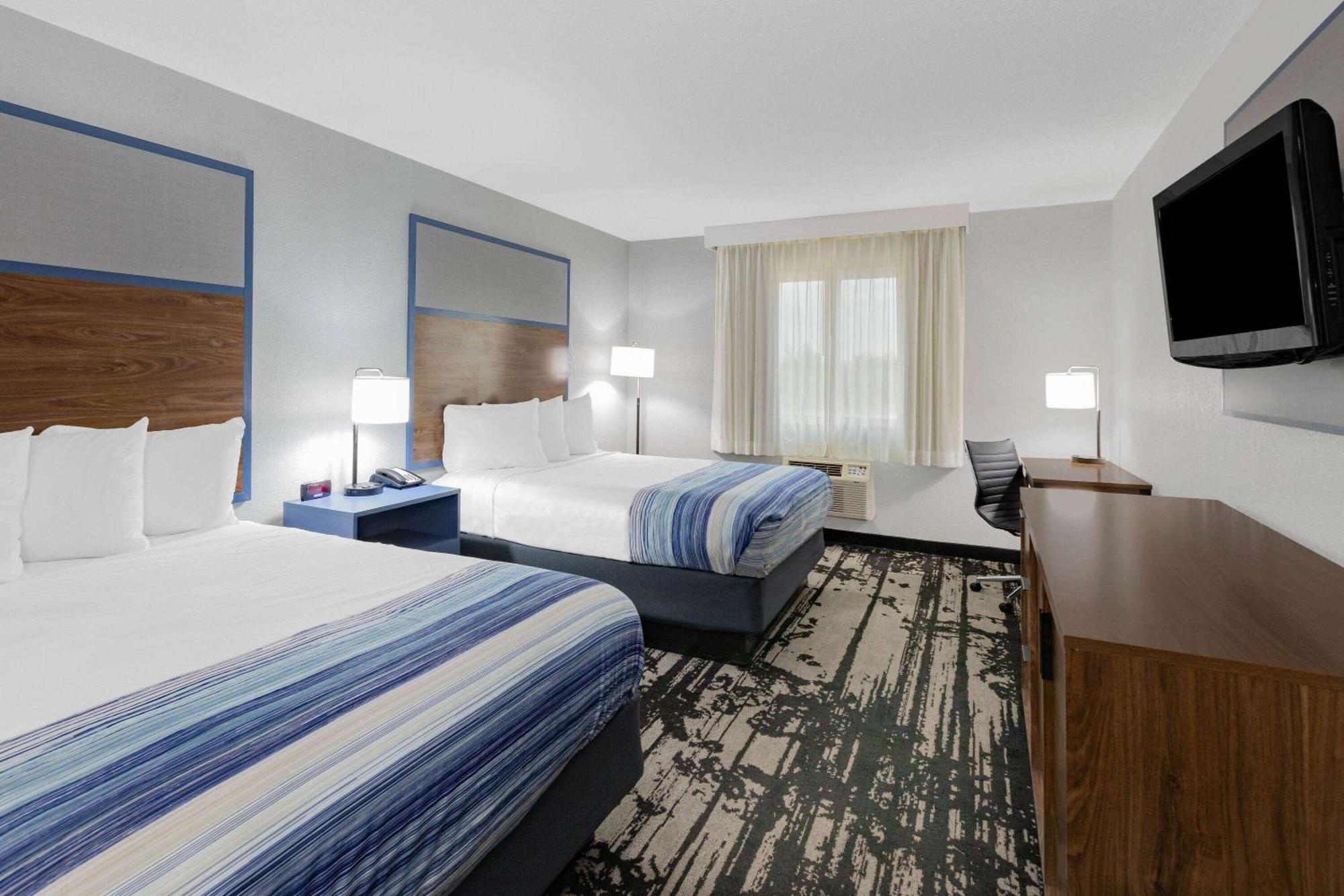 Hotel Americinn By Wyndham Pella